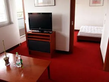 Apartmanhotel Elegant Apartotel 3*